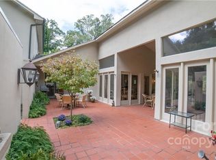 100 Lynn Ct, Morganton, NC 28655