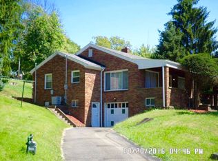 74 Village Dr, Wheeling, WV