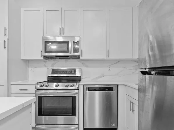 318 Humboldt Street 7 image 3 of 9