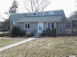 21 Valentine Ave, Huntington, NY 11743