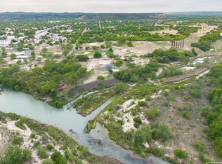 308 Hackberry St, Junction, TX 76849