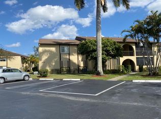 302 Pine Ridge Cir APT A-1, Greenacres, FL 33463