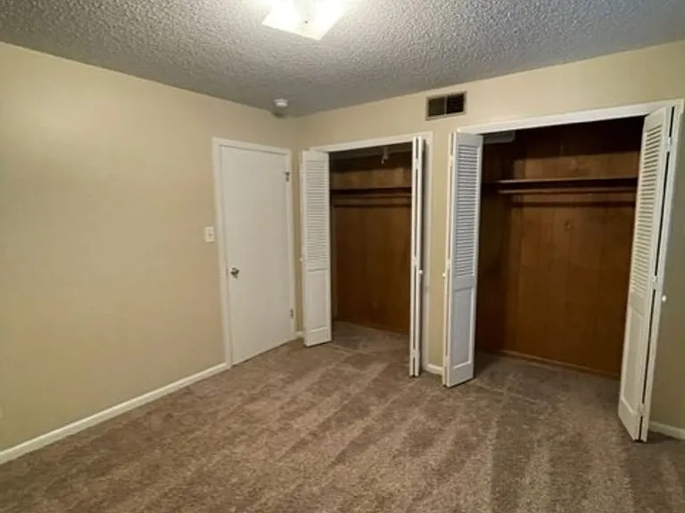 Apt-East-J-Street-310 — Photo 13