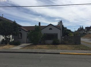 987 Elrod Ave, Coos Bay, OR 97420