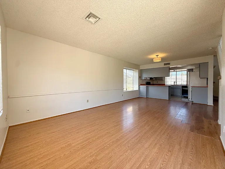 18183 N 58th Ln — Photo 8