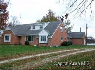 1403 Reid Rd, Winchester, IL 62694