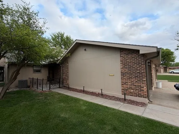 1818 Apollo Ave, Great Bend, KS 67530