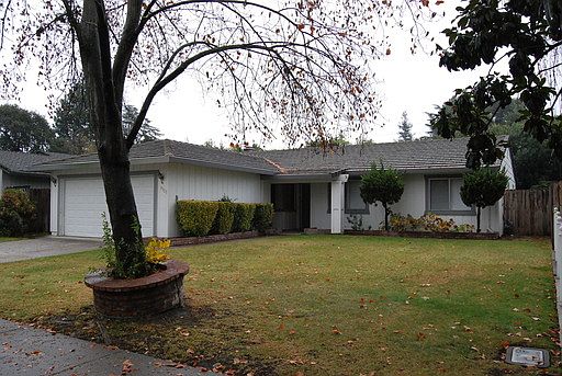 1st image of 8321 Encino Ave