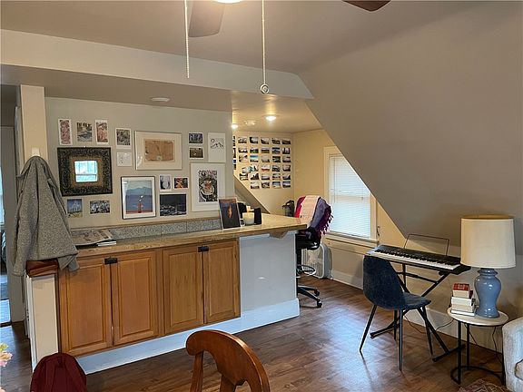 3rd image of 24 Sibley Pl APT 4