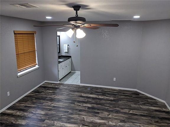 5th image of 14304 Brent Dr