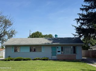 1716 Moore St, Fremont, OH 43420