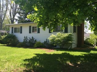 105 W Saint Andrews Rd, Midland, MI 48640