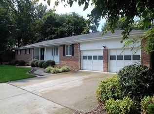 715 N 37th St, Paducah, KY 42001