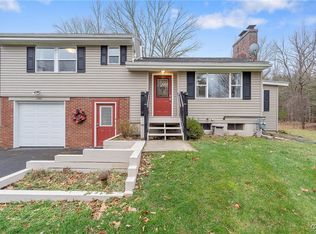 7701 Farley Ln, Manlius, NY