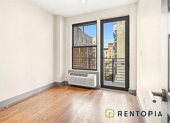 4th image of 855 De Kalb Ave #3B