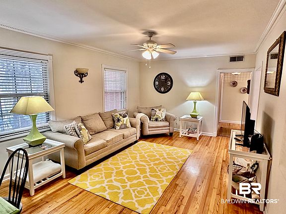 3rd image of 214 Upham St Unit 17D