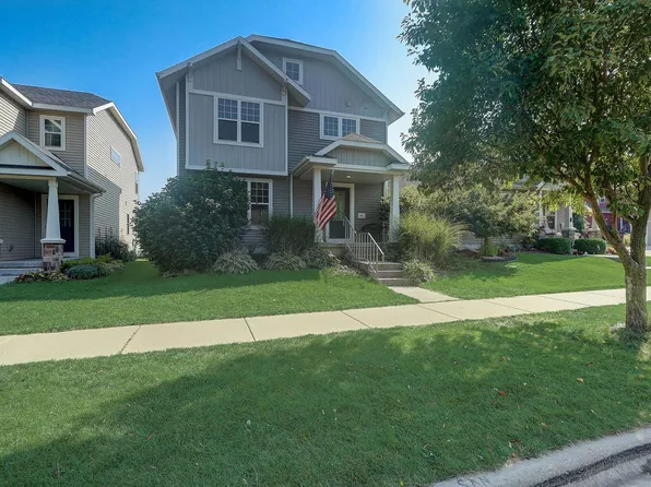 8951 White Coral Way, Middleton, WI 53562