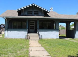 310 Crescent Blvd, Hutchinson, KS 67502