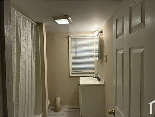 1st image of 20 N Sovereign Ave #2