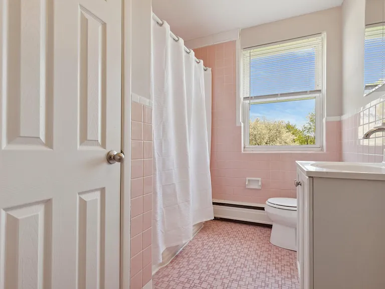 502 Manor House Ln #A4 — Photo 11