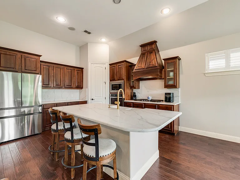 2112 Benjamin Creek Dr — Photo 23
