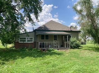 993 E 10th Ave, Wellington, KS 67152