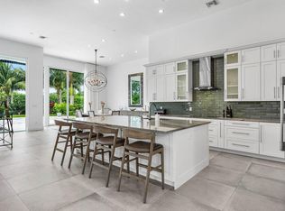 4824 Bocaire Blvd, Boca Raton, FL 33487