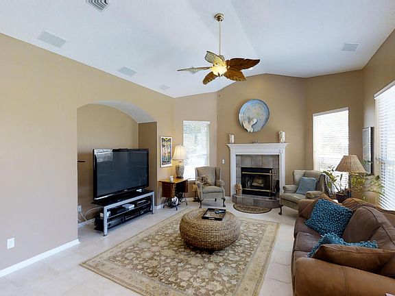5th image of 1582 Royal County Dr