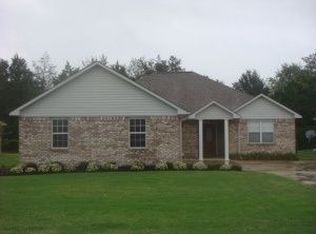 126 Saint Thomas Dr, Guntown, MS 38849