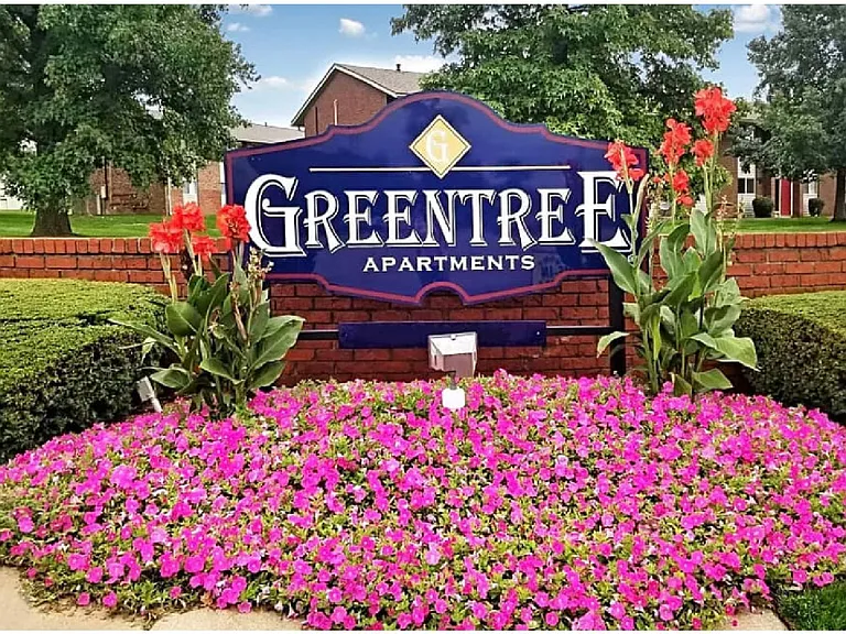 Greentree Apartments — Photo 14