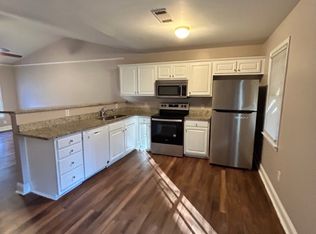 537 Rustwood Dr, Athens, GA 30606