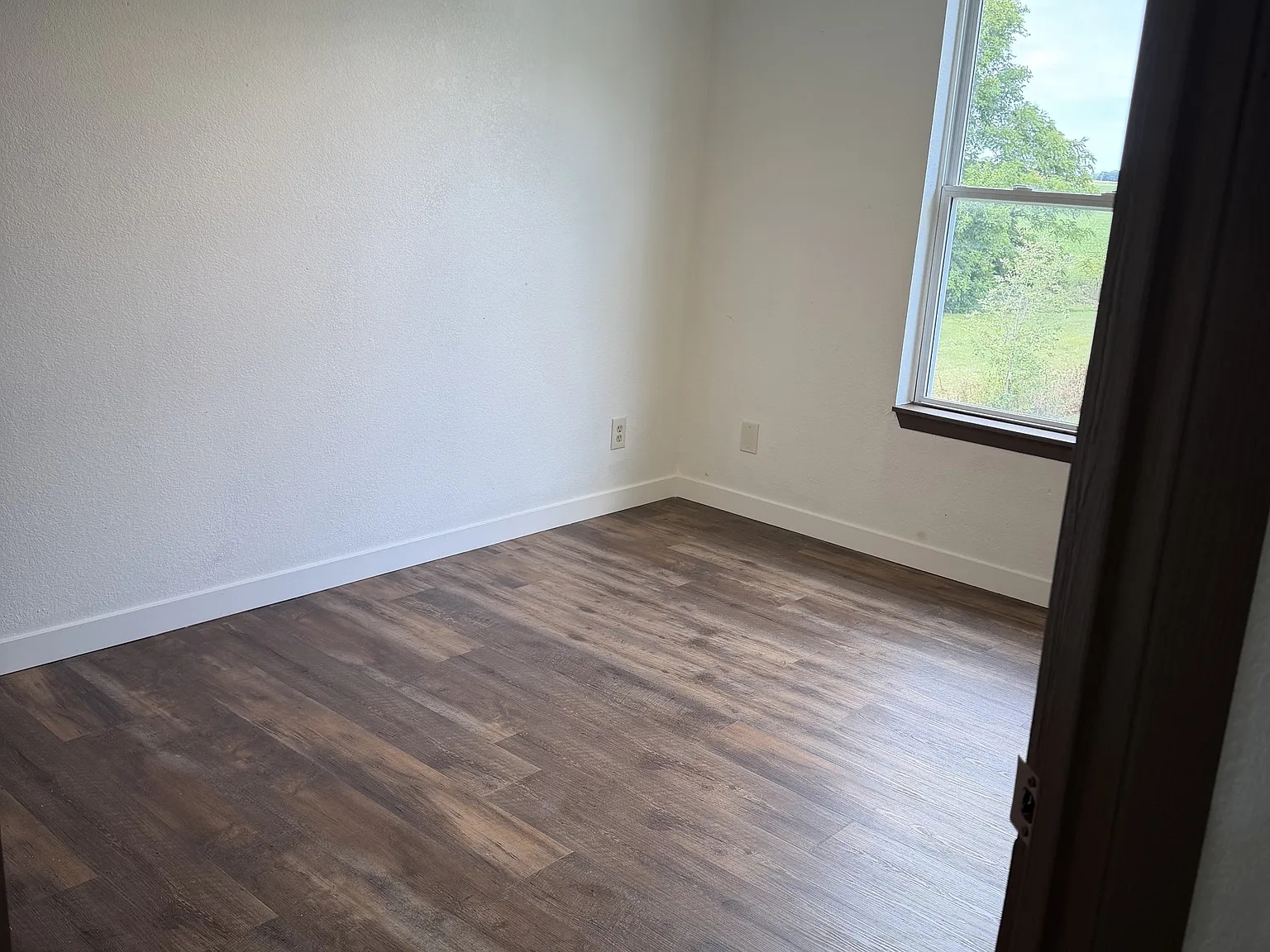 111-2 W Tara Ct - D — Photo 3