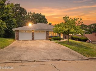1926 Timber Rd, Jefferson City, MO 65101
