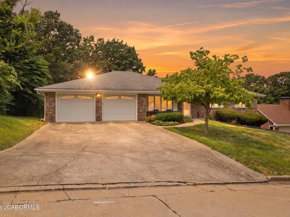 1926 Timber Rd, Jefferson City, MO 65101