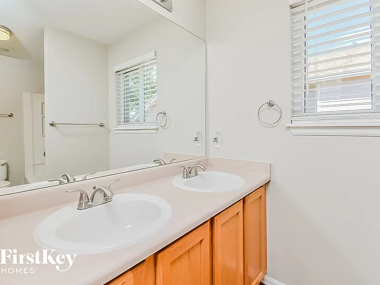 4663 Bittercreek Dr — Photo 9
