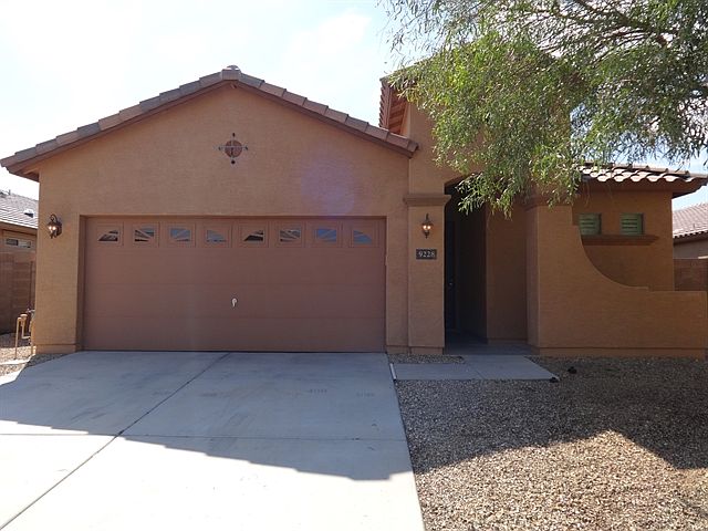 1st image of 9228 N 182nd Ln