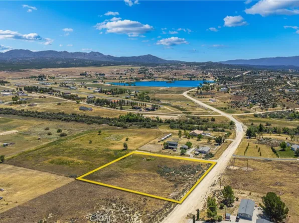 220 Lakeshore Blvd, Aguanga, CA 92536