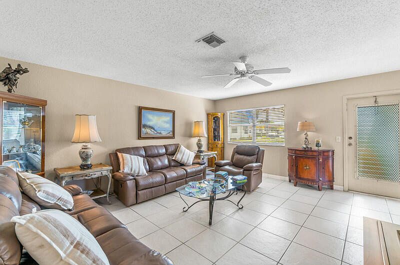 1st image of 108 Waterford E