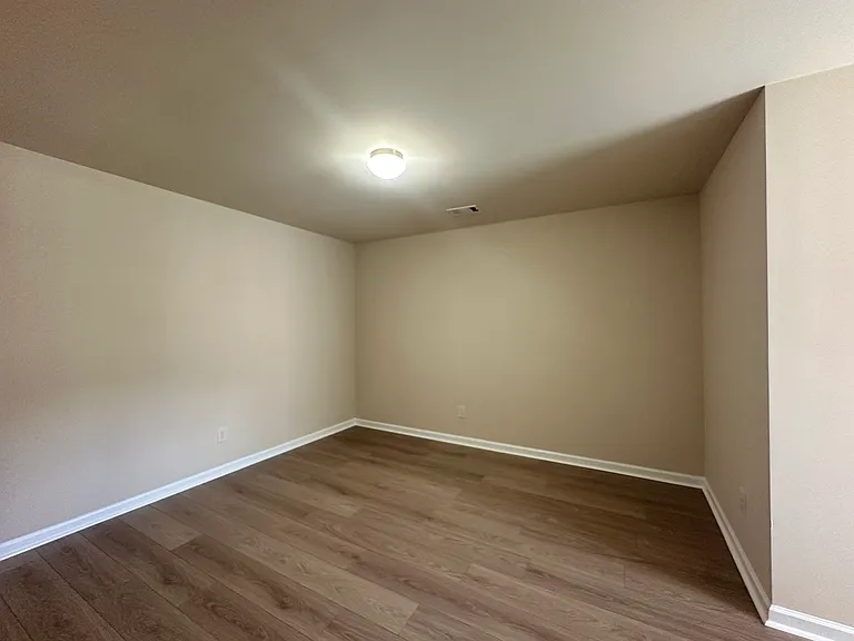 1610 Apple Blossom Dr — Photo 18