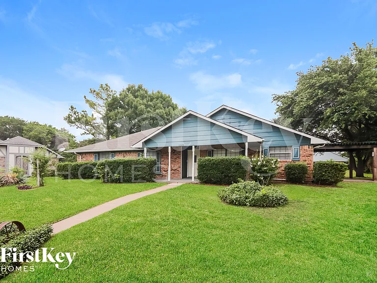 5302 Deep Canyon Dr — Photo 2