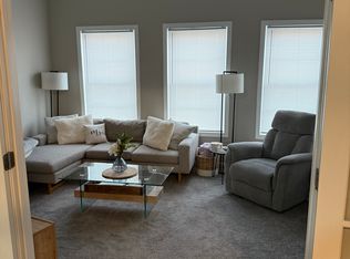 54 Broad St APT 13, Milford, CT 06460