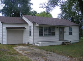 1311 Hembree Ave, Springdale, AR 72764