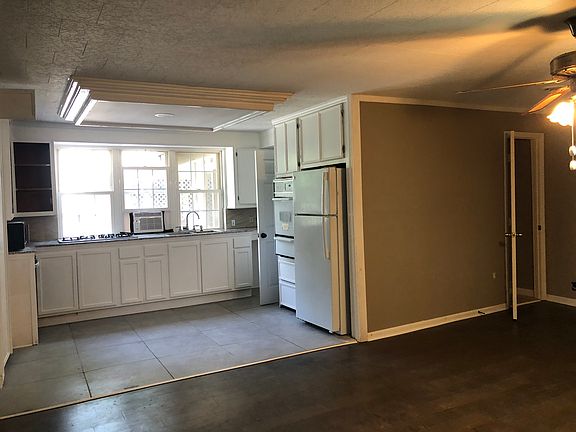4th image of 2114 Howard Rd