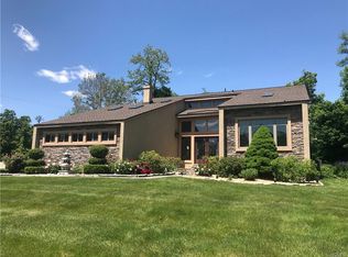 92 Susan Dr, Newburgh, NY 12550