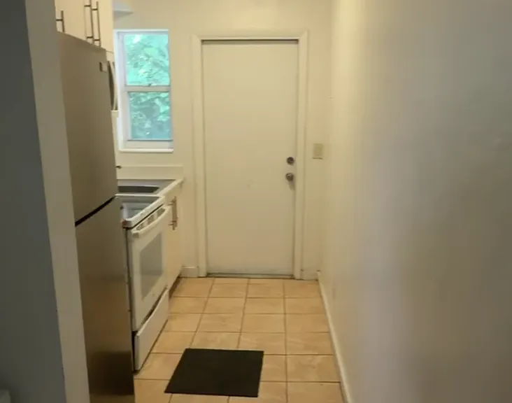 640 SW 5th St #644 — Photo 2