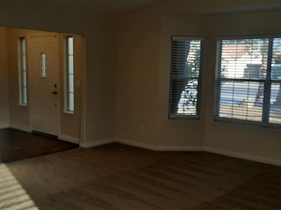 4th image of 7350 Woodstone Ct
