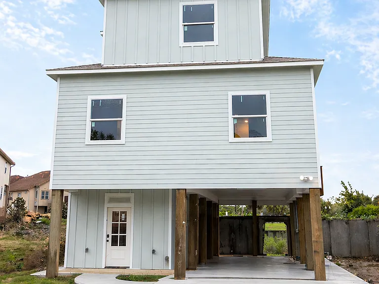 4432 Shady Lake Dr — Photo 1