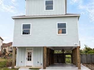 4432 Shady Lake Dr, Seabrook, TX 77586
