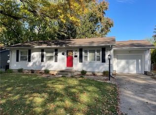 448 E Holiday Dr, Decatur, IL 62526