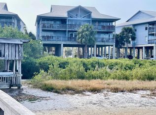 11 Old Mill Dr #D-2, Cedar Key, FL 32625